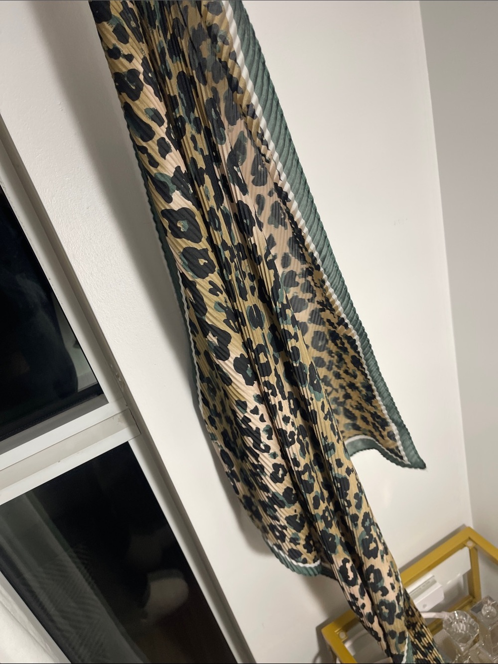 Scarf - Picture 3 of 5
